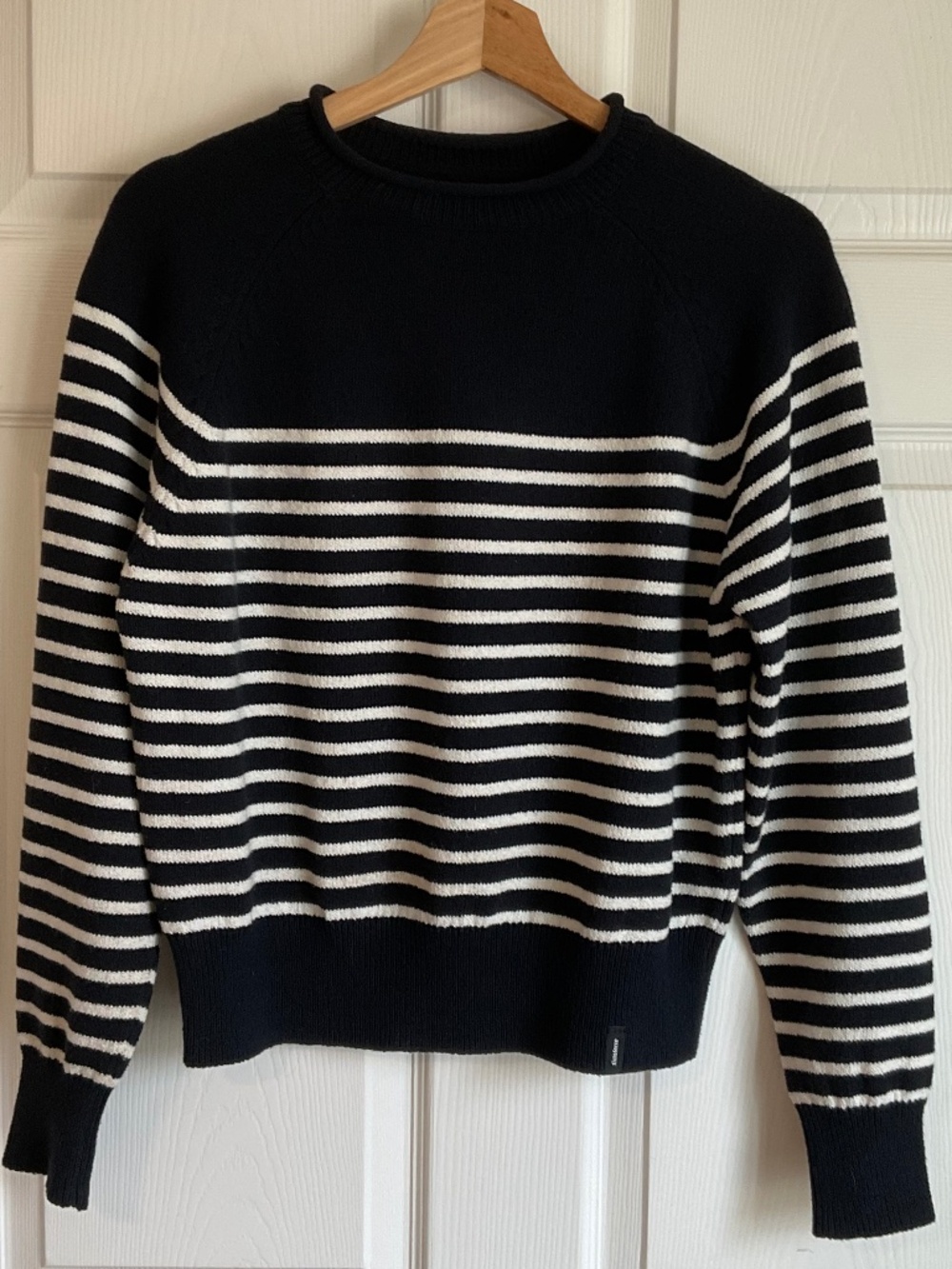 Finisterre Kenwyn navy ecru jumper 8 UK / 4 US
